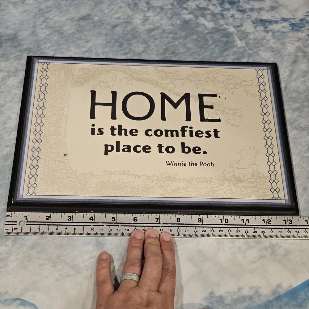 Hallmark Disney Winnie the Pooh Sign 